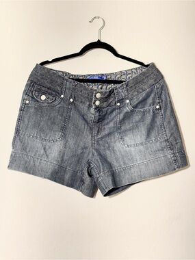 Casual Mid-Rise Dark Blue Gray Denim Jean Shorts with Front Pockets